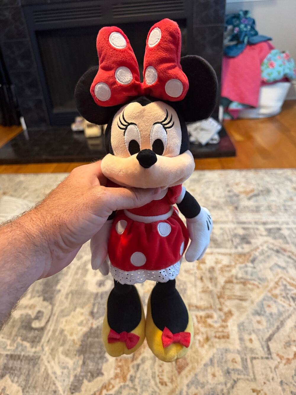 Disney Store Minnie Mouse Plush Red White Polka Dot Dress Bow Yellow Shoes